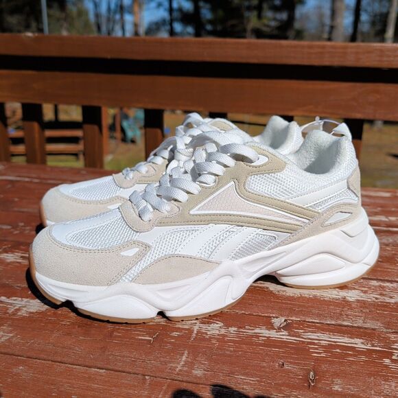 Reebok Other - Reebok Mens Royal Charge AR30246M White Running Shoes Sneakers Size 10.5 Chunky
